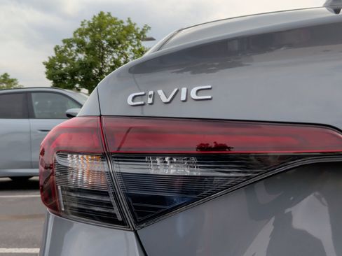 Used 2025 Honda Civic Sport Touring image 12