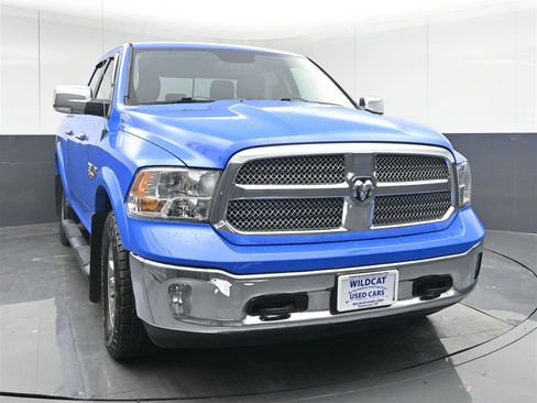 Used 2018 RAM 1500 SLT image 2