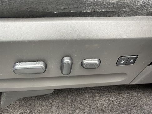 Used 2013 Ford Expedition Limited AWD/4WD image 16