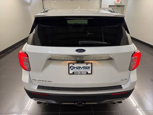Certified 2020 Ford Explorer Platinum w/ Premium Technology Package AWD/4WD image 5