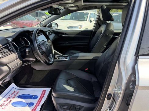 Used 2019 Toyota Camry XLE w/ Driver Assist Package FWD image 18