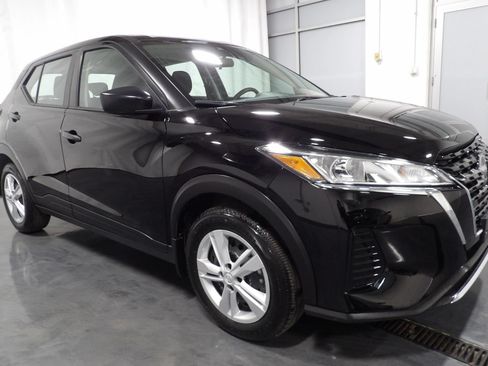 Used 2024 Nissan Kicks S FWD image 2