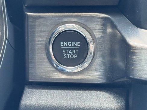 Used 2024 Ford F250 Lariat AWD/4WD image 7