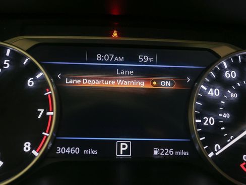 Used 2020 Nissan Sentra SV FWD image 37