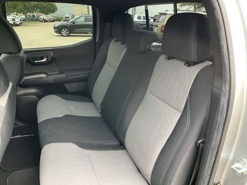 Used 2023 Toyota Tacoma TRD Off-Road image 17