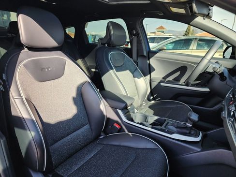 Certified 2025 Kia K4 GT-Line w/ GT-Line Sunroof Package image 15