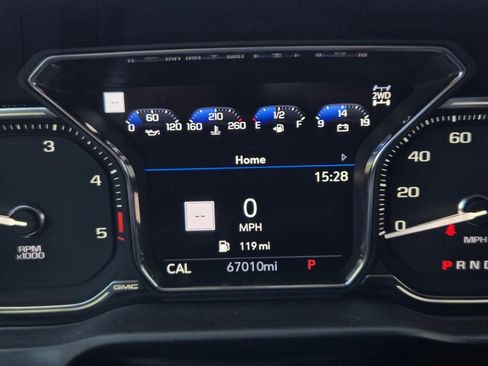 Used 2022 GMC Sierra 3500 Denali w/ Denali Ultimate Package image 30