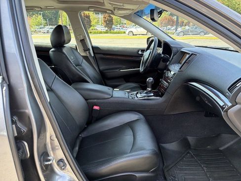 Used 2013 INFINITI G37 x Sedan w/ Premium Pkg AWD/4WD image 19