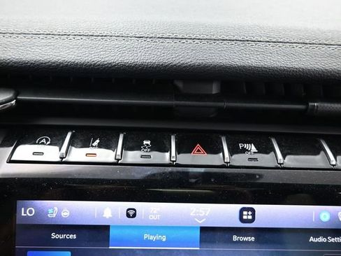 Used 2024 Jeep Grand Cherokee L Limited w/ Luxury Tech Group II image 28