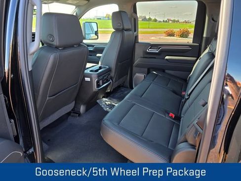 New 2026 GMC Sierra 3500 Denali w/ Technology Package AWD/4WD image 23