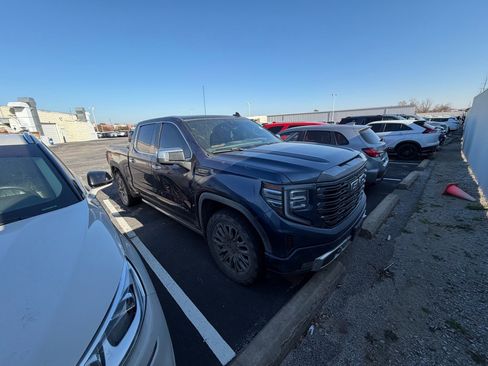 Used 2023 GMC Sierra 1500 Denali Ultimate image 3