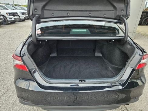 Used 2023 Toyota Camry LE image 11