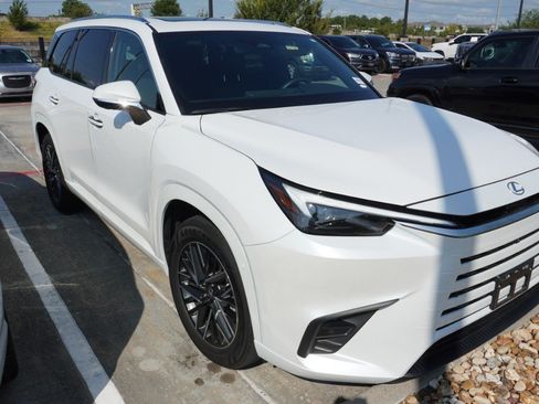 Certified 2025 Lexus TX 350 AWD w/ Technology Package image 4