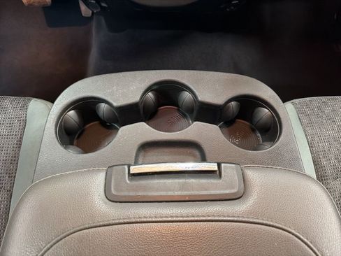 Used 2019 RAM 1500 Classic SLT w/ Luxury Group image 21