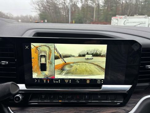 New 2026 GMC Sierra 3500 SLT w/ SLT Convenience Package AWD/4WD image 16