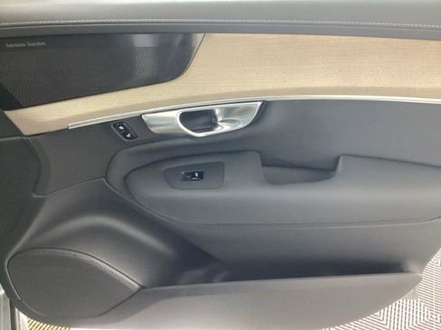 New 2026 Volvo XC90 T8 Plus w/ Protection Package Premier image 22