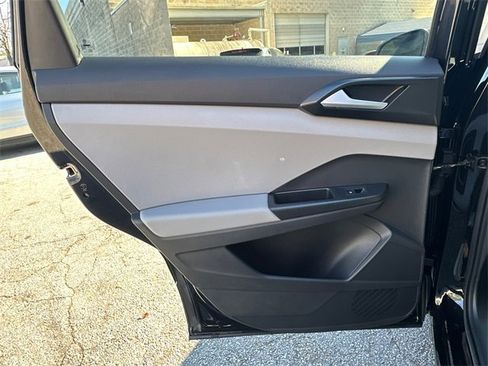 Used 2023 Volkswagen Taos SE image 20