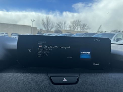 Used 2024 MAZDA CX-90 3.3 Turbo w/ Premium Package image 25