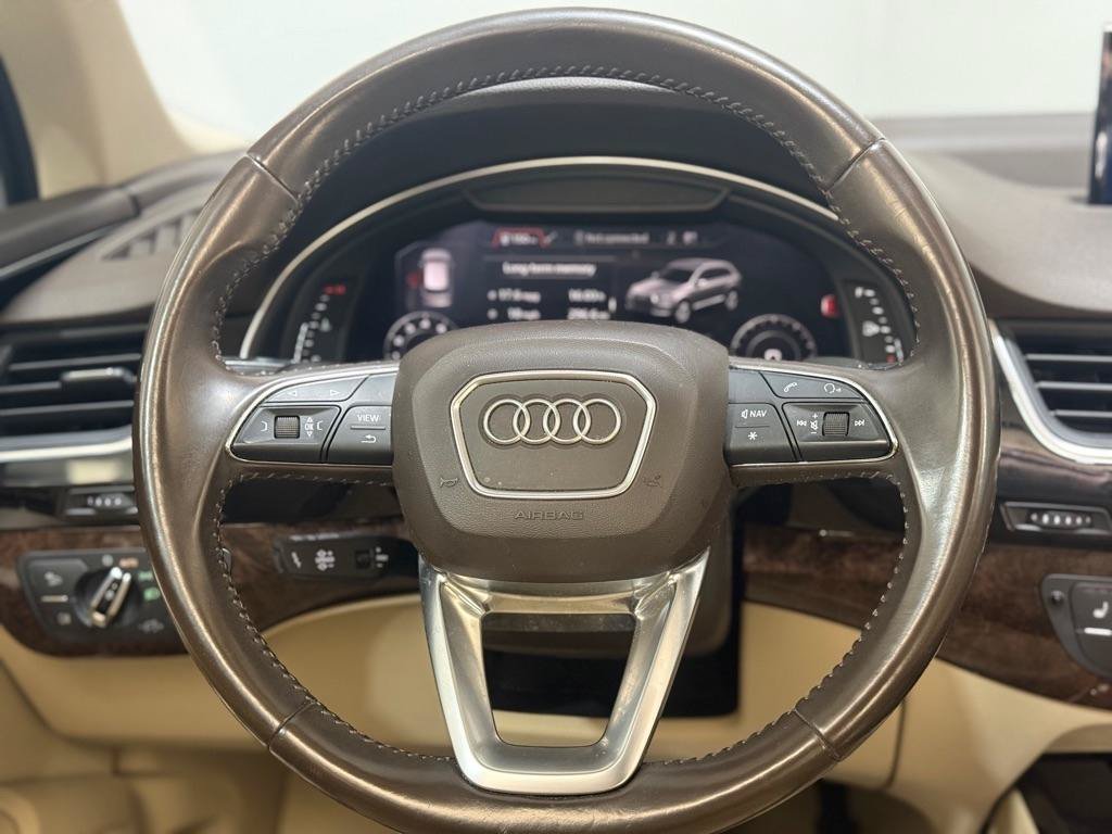 Used 2017 Audi Q7 3.0T Premium Plus w/ Premium Plus Package AWD/4WD image 14
