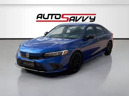Used 2023 Honda Civic Sport image 3
