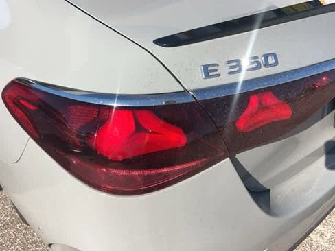 Used 2025 Mercedes-Benz E 350 4MATIC Sedan image 12