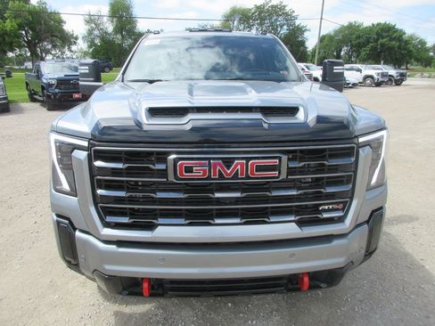 New 2026 GMC Sierra 3500 AT4 w/ AT4 Premium Plus Package AWD/4WD image 12