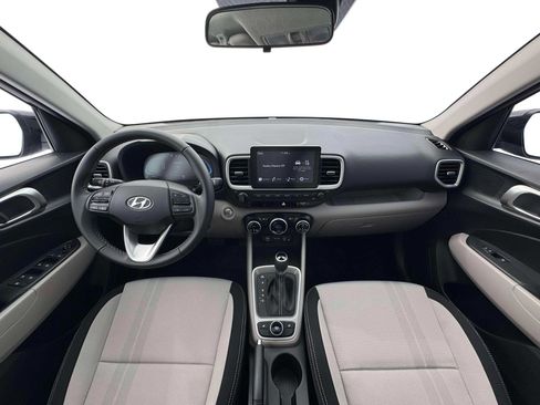 New 2026 Hyundai Venue SEL FWD image 32