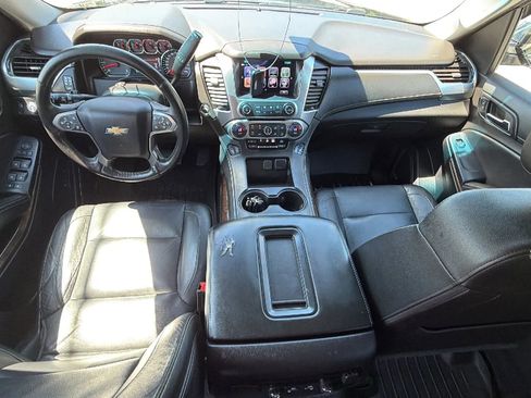 Used 2018 Chevrolet Suburban LT w/ Luxury Package AWD/4WD image 30