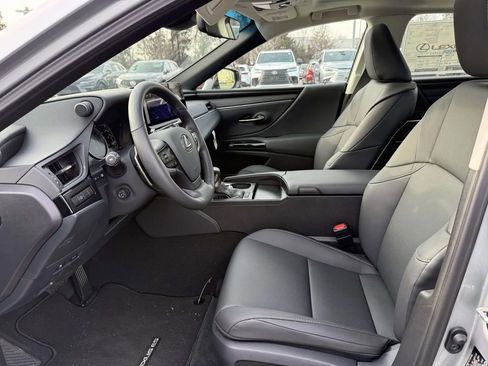 Used 2025 Lexus ES 350 Premium image 13