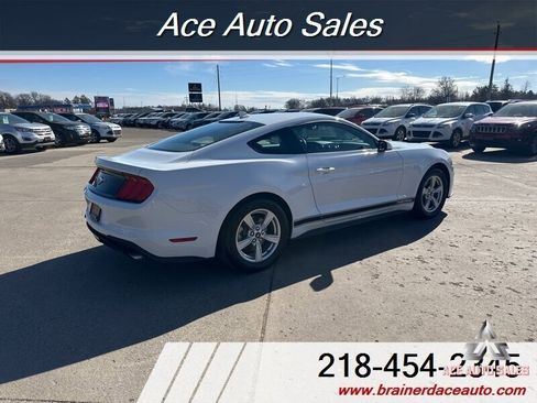 Used 2020 Ford Mustang Coupe image 3