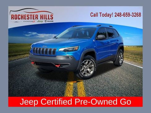 Used 2020 Jeep Cherokee Trailhawk w/ Cold Weather Group AWD/4WD image 1