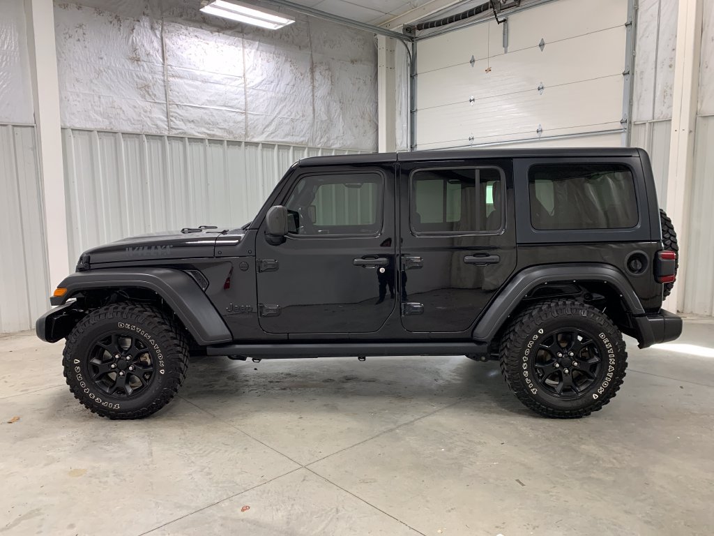 Used 2021 Jeep Wrangler Unlimited Sport AWD/4WD image 3