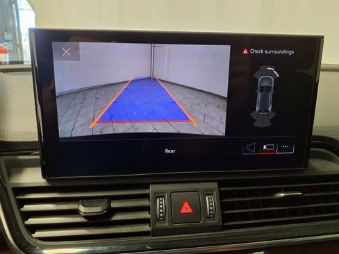 Used 2023 Audi Q5 2.0T Premium w/ Convenience Package image 14