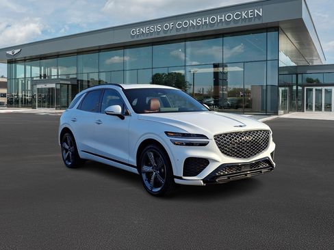 Used 2023 Genesis GV70 3.5T Sport w/ Sport Prestige Package AWD/4WD image 2