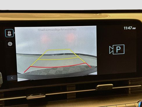 Used 2025 Hyundai Kona SEL AWD/4WD image 23