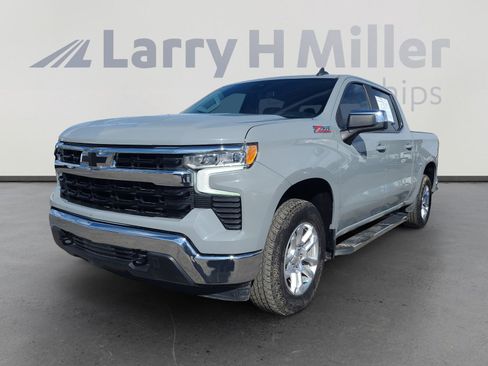 Used 2024 Chevrolet Silverado 1500 LT w/ Z71 Off-Road Package image 1