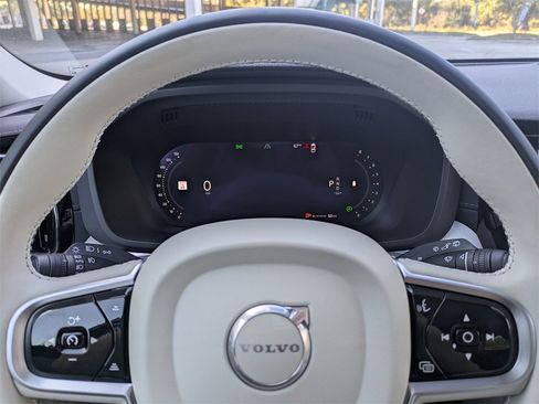 New 2026 Volvo XC60 B5 Ultra w/ Protection Package Premier image 39