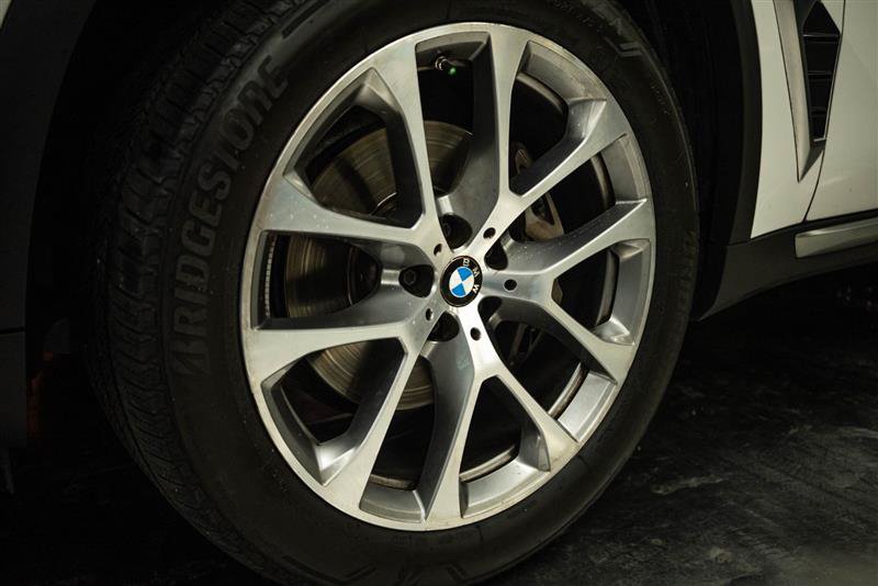 Used 2024 BMW X5 sDrive40i RWD image 3