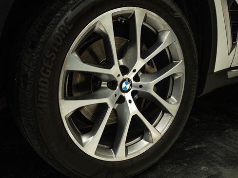 Used 2024 BMW X5 sDrive40i RWD image 3