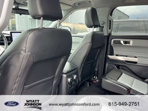 Certified 2022 Ford Explorer XLT w/ Equipment Group 202A AWD/4WD image 21