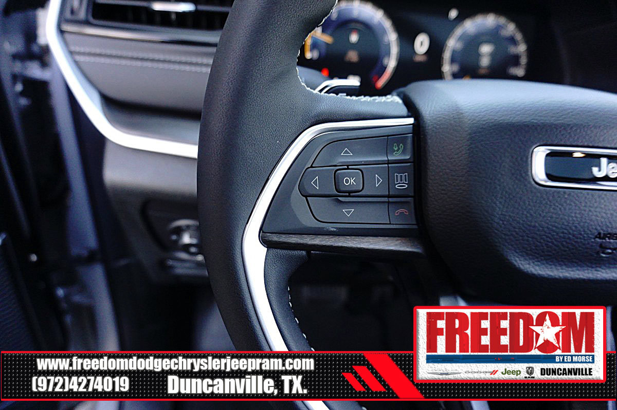 New 2026 Jeep Grand Cherokee Limited w/ Limited Altitude Package AWD/4WD image 27