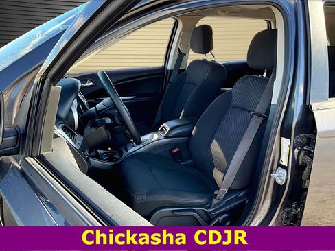 Used 2020 Dodge Journey SE image 20