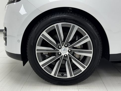 Used 2023 Land Rover Range Rover SE image 41