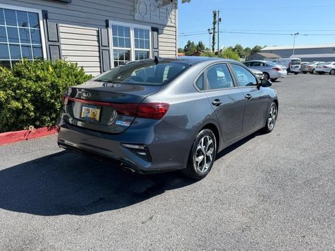 Used 2021 Kia Forte LXS FWD image 5
