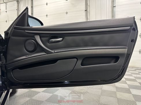 Used 2010 BMW M3 Convertible RWD image 45