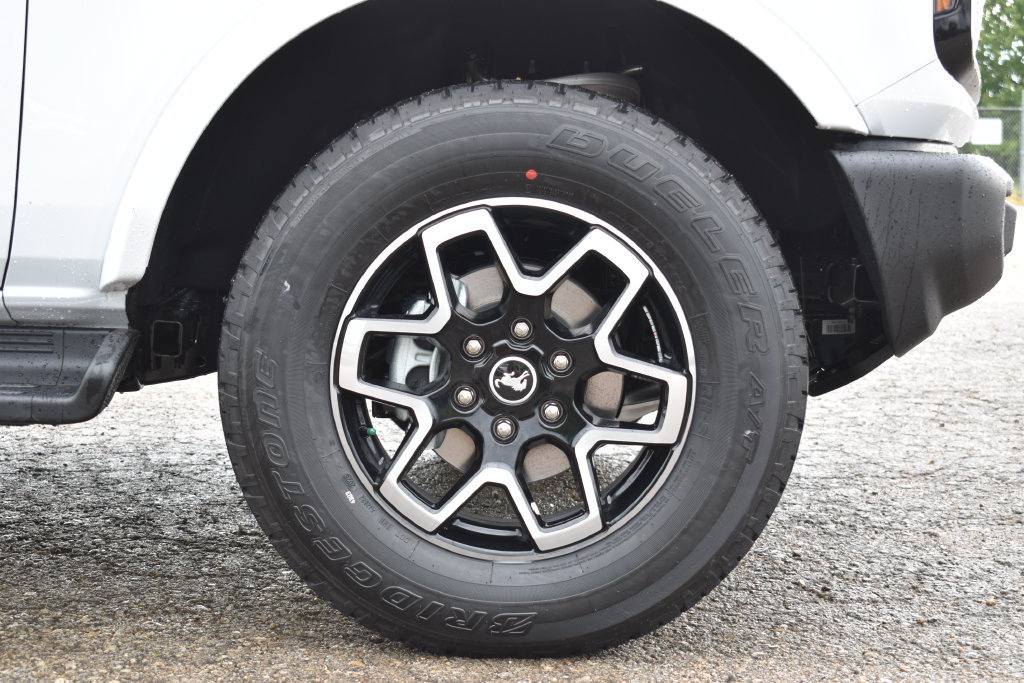 New 2026 Ford Bronco Outer Banks AWD/4WD image 6