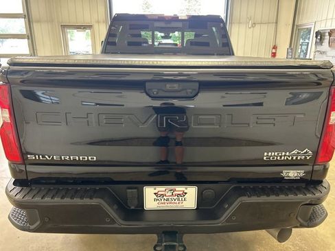 Used 2020 Chevrolet Silverado 2500 High Country w/ Z71 Off-Road Package image 6