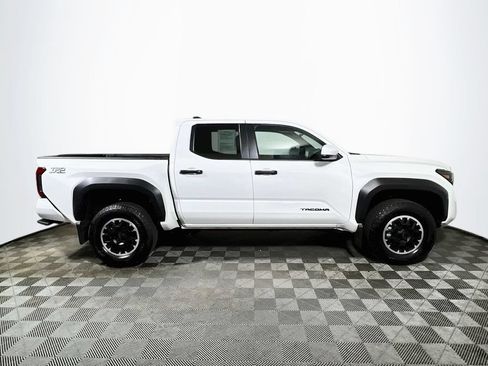 Certified 2026 Toyota Tacoma TRD Off-Road AWD/4WD image 8