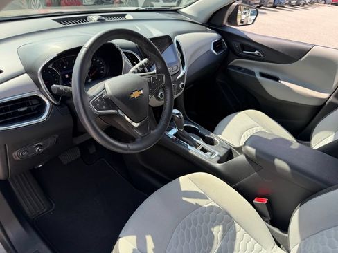 Used 2019 Chevrolet Equinox LT w/ Sun & Navigation Package AWD/4WD image 23