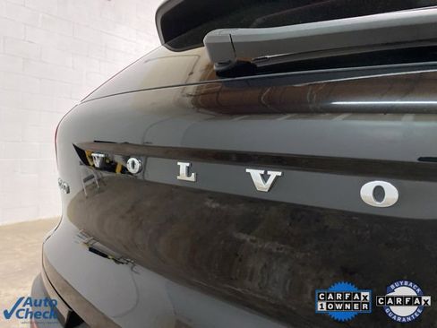 Used 2025 Volvo XC40 B5 Core image 96